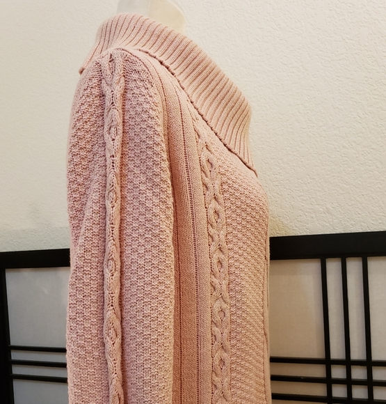 Sweater - Picture 2 of 7